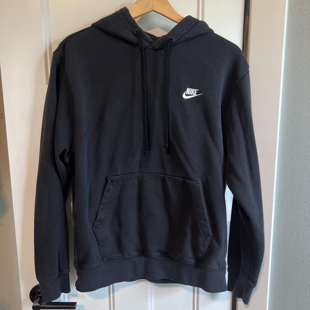 Nike Hoodie Mens Medium Black Pullover Fleece Sweatshirt Embroidered Swoosh Logo